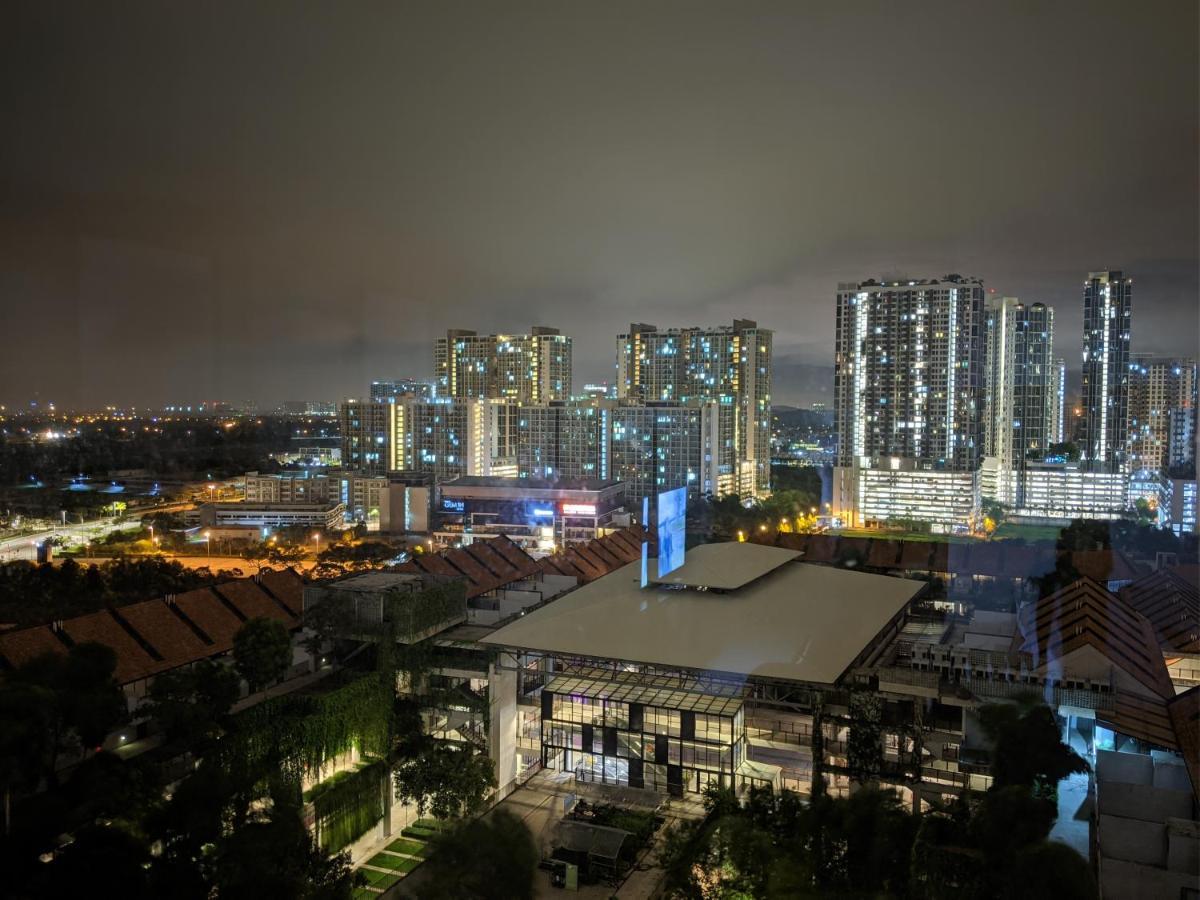 Urban Solitude At Tamarind Suite Cyberjaya Extérieur photo