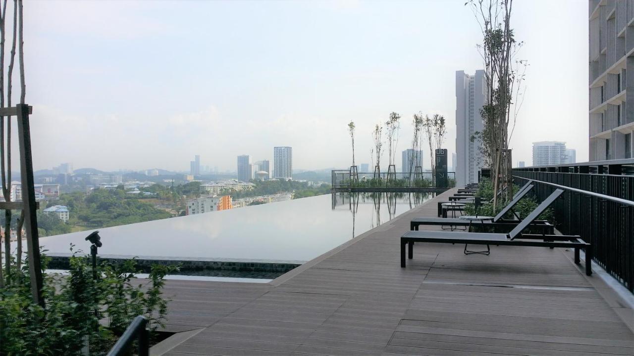 Urban Solitude At Tamarind Suite Cyberjaya Extérieur photo